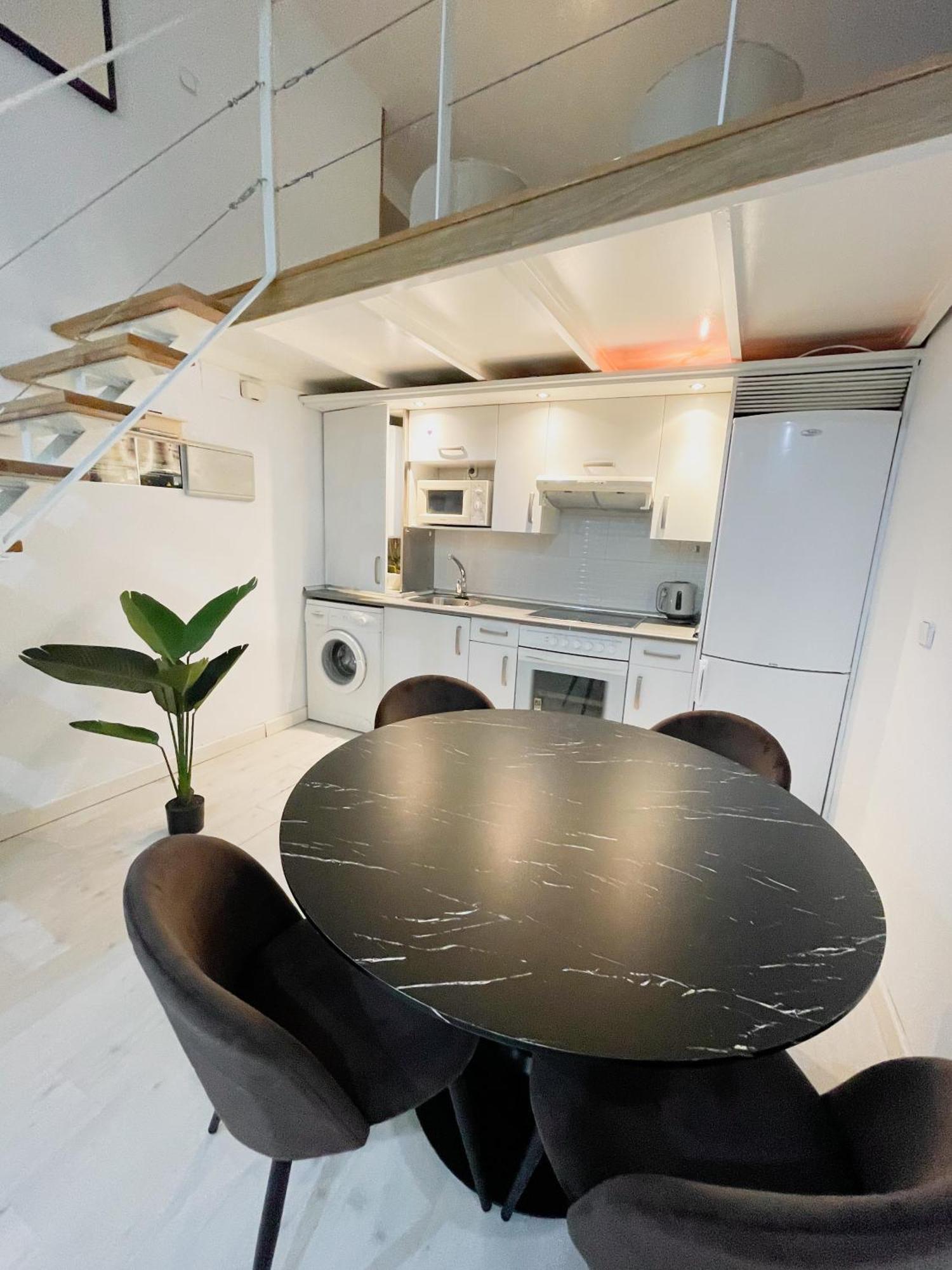 דירות מדריד Carretas Duplex Interior מראה חיצוני תמונה